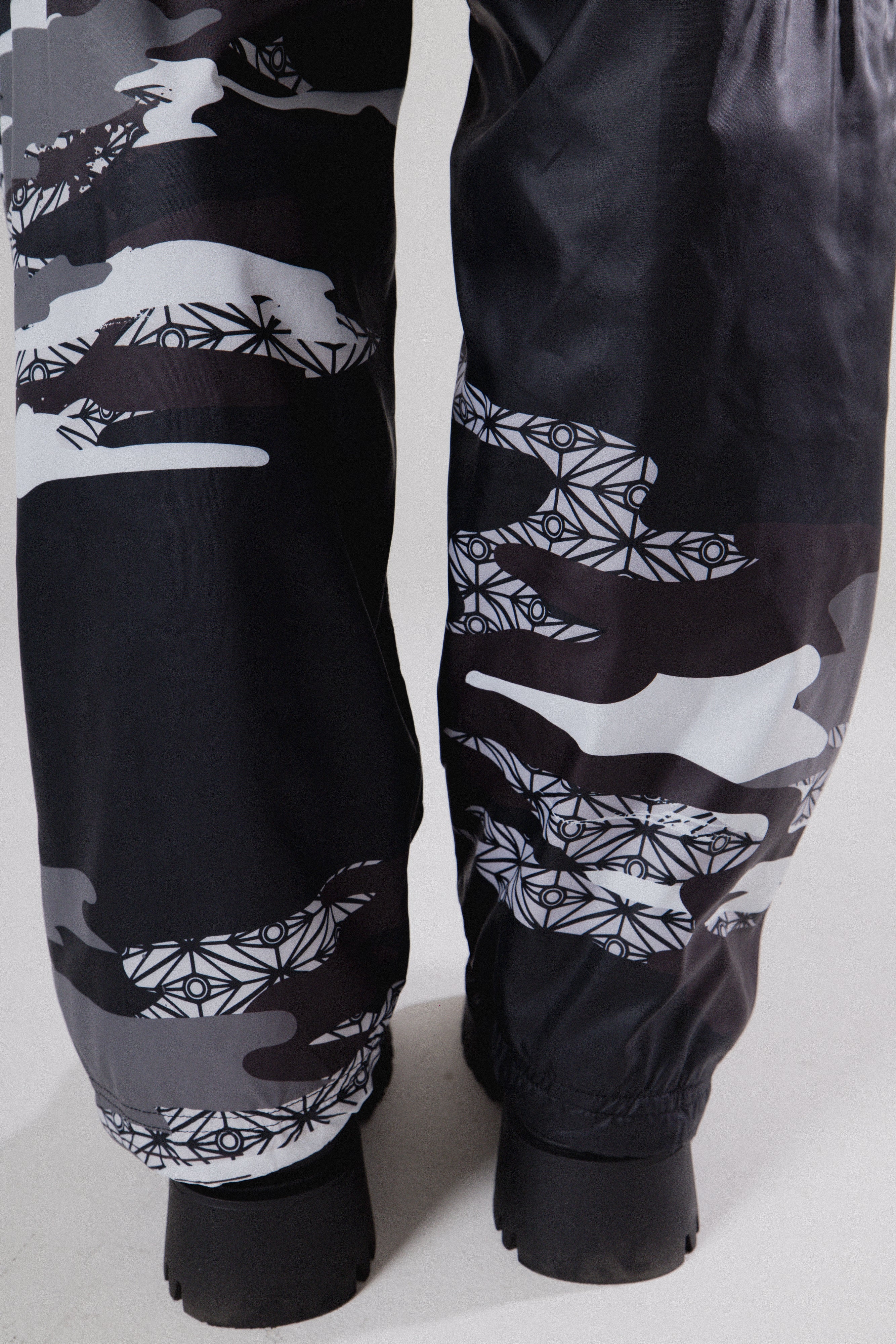 LUNAR CAMO CARGO PANTS - Pants Slander Merchandise